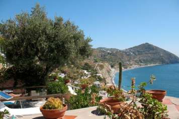 Pensione Eugenio - mese di Aprile - Panorama da offerte-S. Angelo d'Ischia